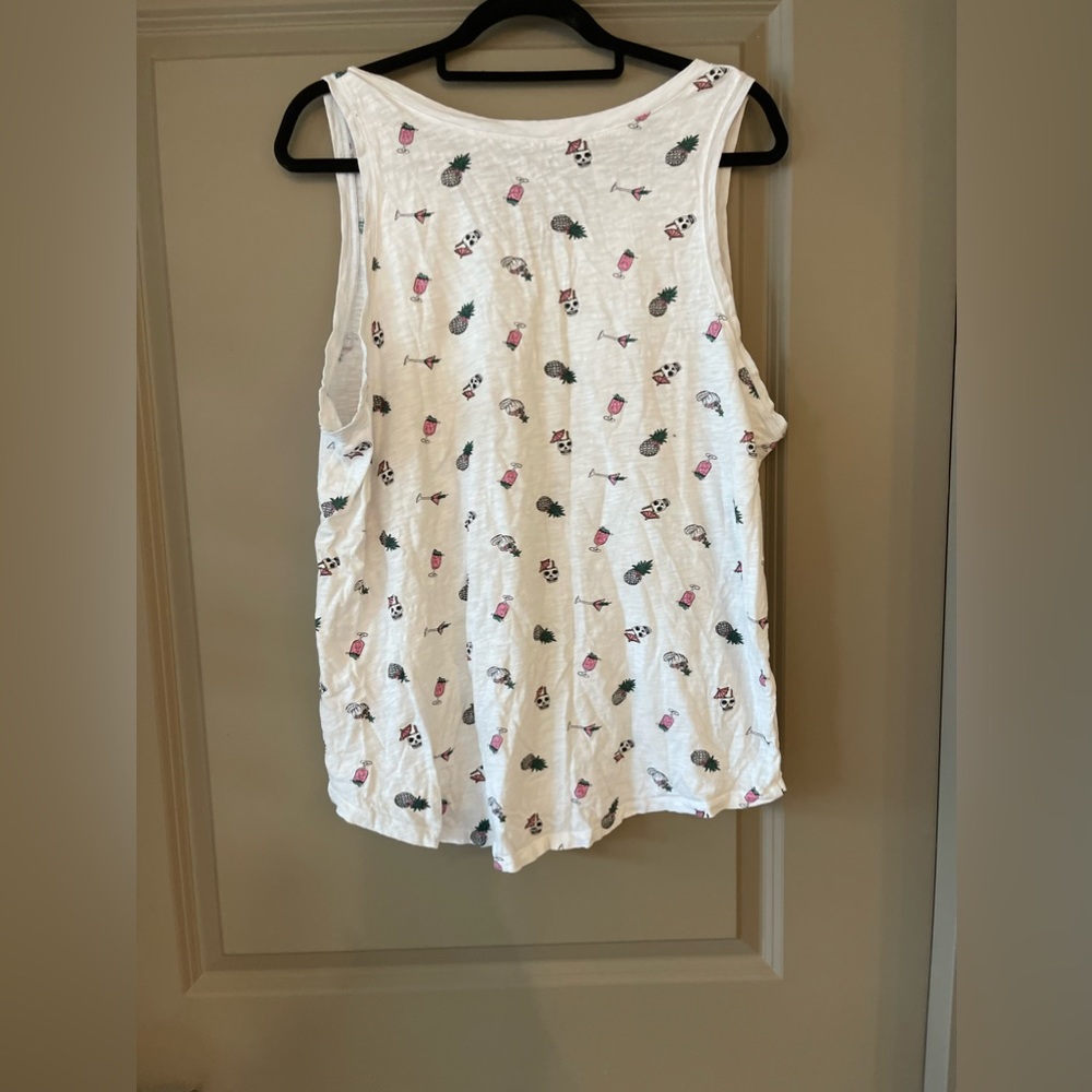 Plus size, torrid tank, size 2 - Picture 3 of 3